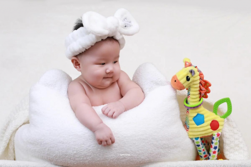 洛阳4个月宝宝发育标准 洛阳4个月宝宝发育标准